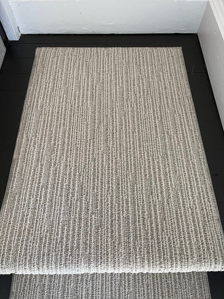 Anderson Tuftex Chase stair runner Canada – contemporary modern carpet shown from side