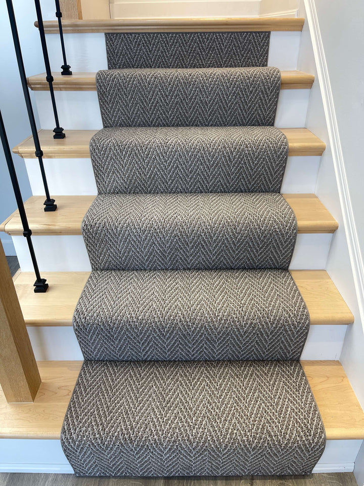 Anderson Tuftex Shady stair runner Canada – durable neutral carpet installed on staircase