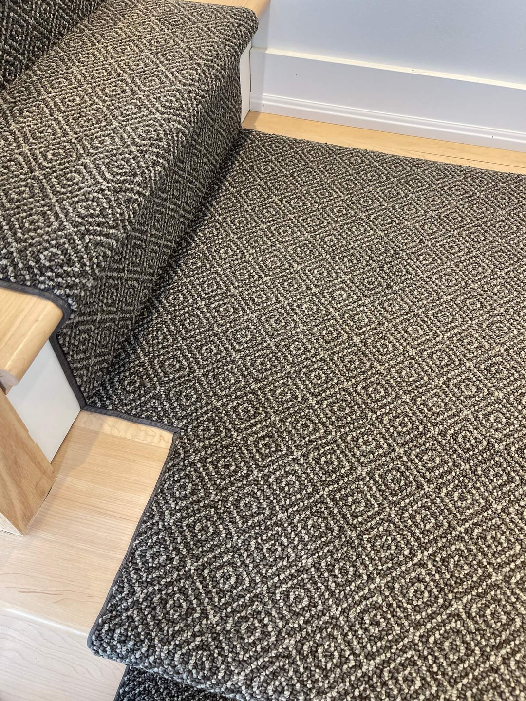 Full view of Anderson Tuftex Stroll Pepperdock Dark Stair Runner Landing Canada in modern dark tones