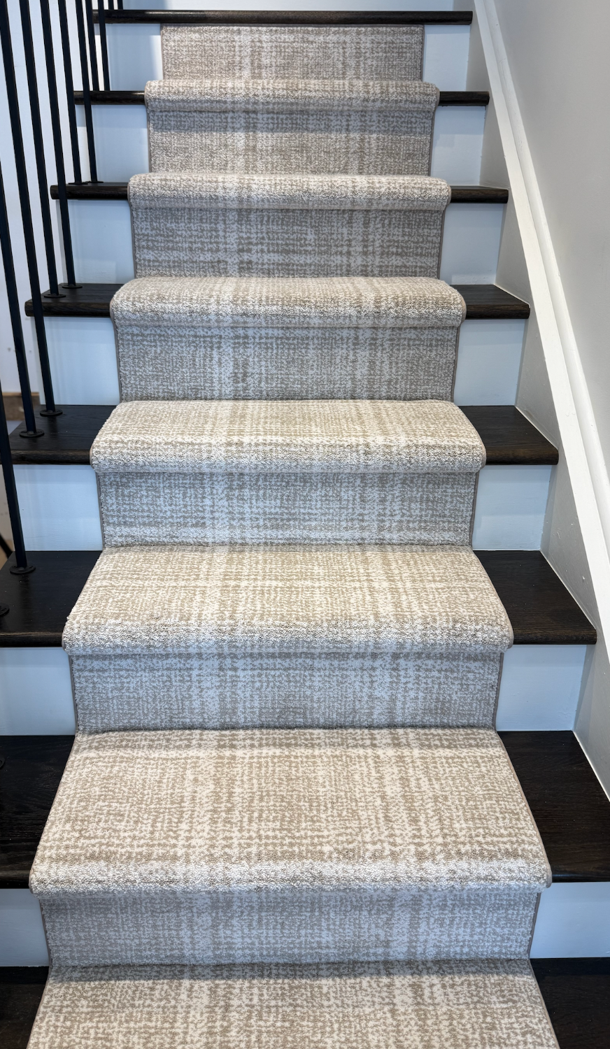 Modern Farmhouse Carpet Runner Montreal Quebec