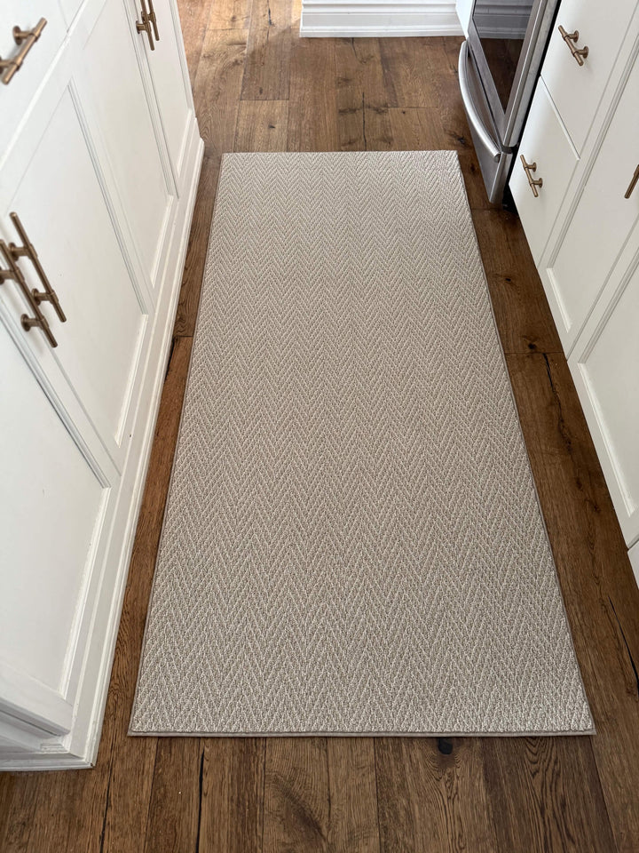 Niagara Hamilton Natural Twine Runner and across Canada