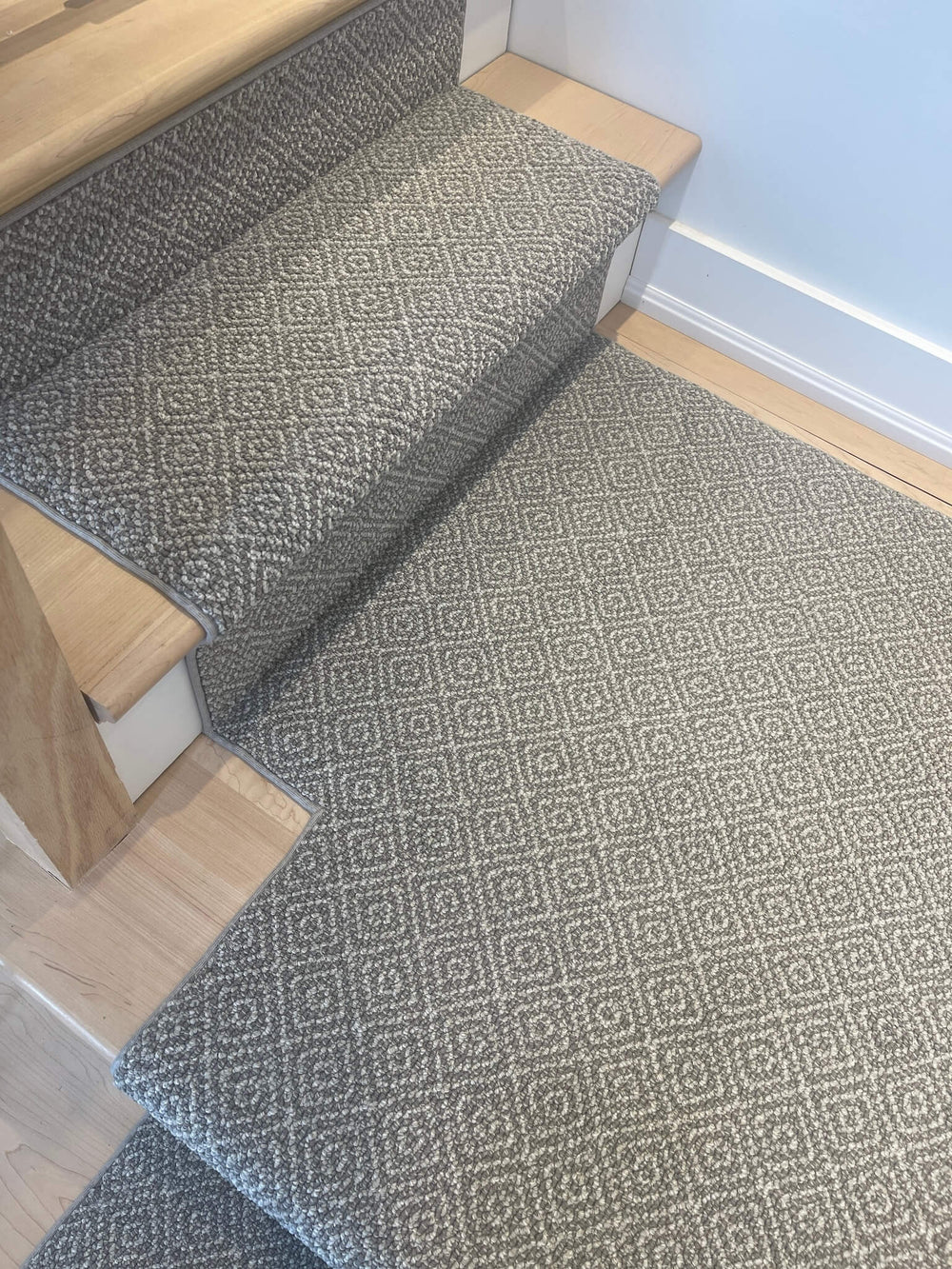 Richmond Hill Ontario Modern Carpet Landing and across Canada